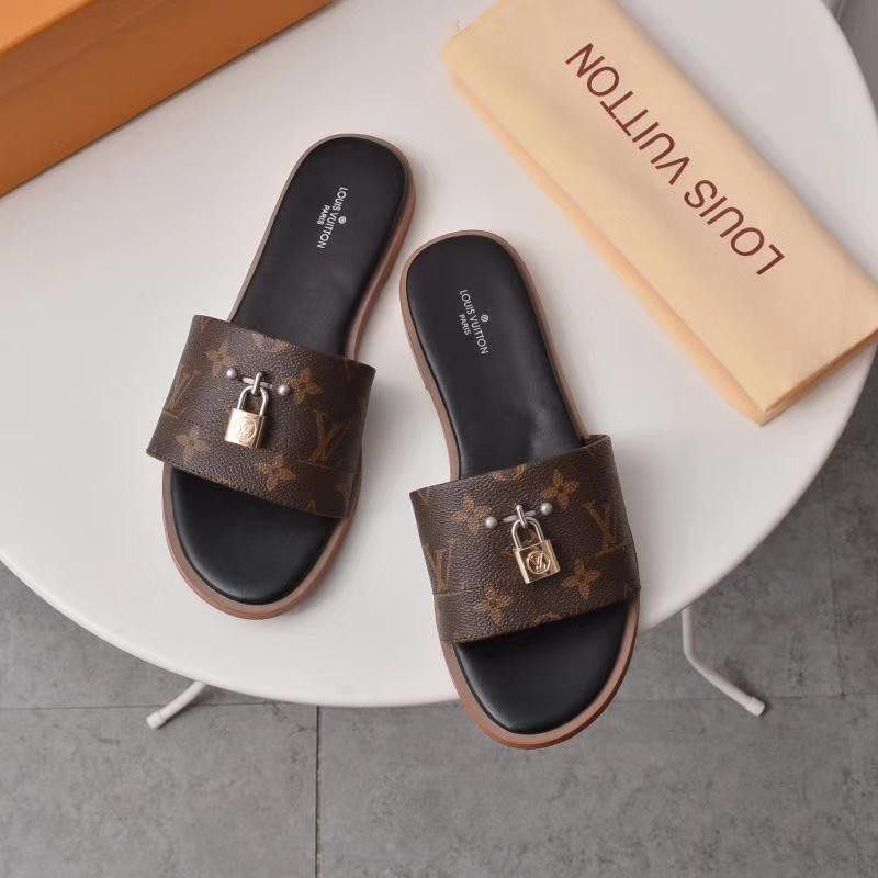 lv female slippers