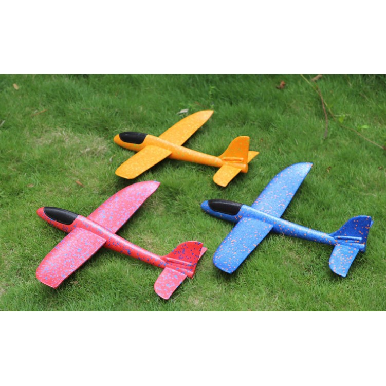 green toys aeroplane