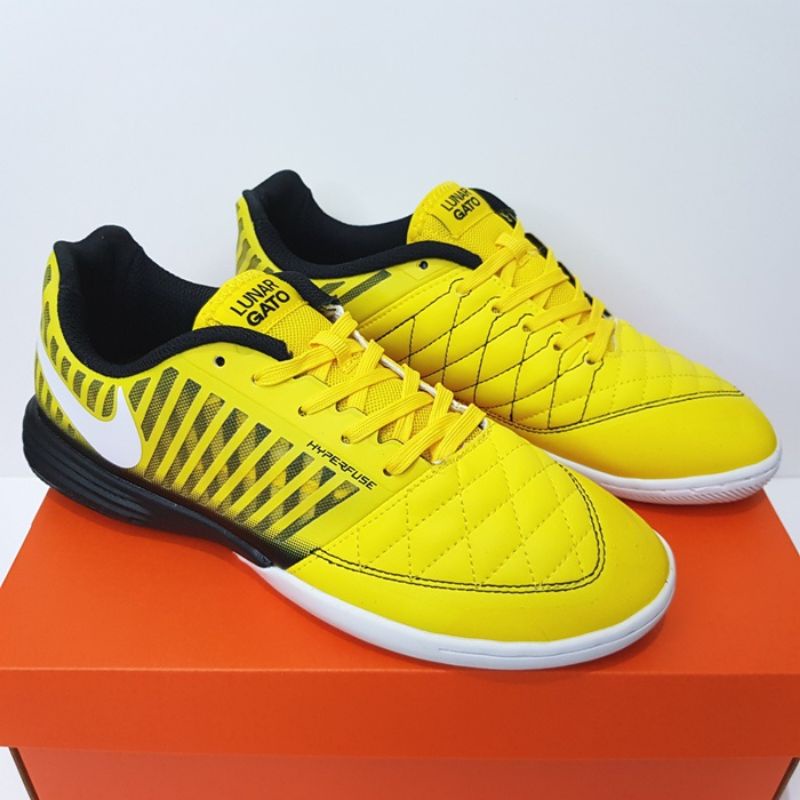 nike hyperfuse futsal
