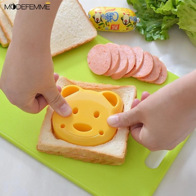 Bear Shape Sandwich Cutter / Kitchen Breakfast Bread Making Mold / DIY Pastry Baking Tool Kitchen Accessories