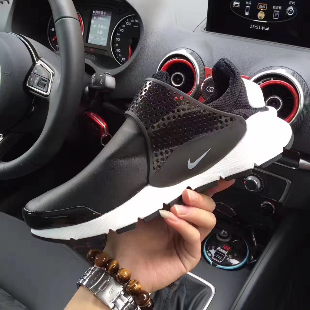 nike sock dart se waterproof