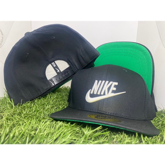 snapback nike