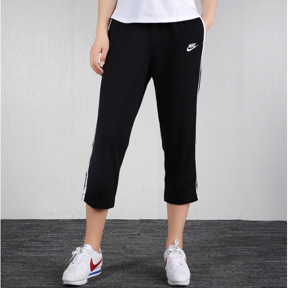 nike cropped sweatpants