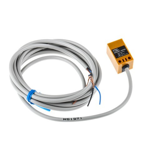 OMRON TL-Q5MC1 2M OMS Inductive proximity sensor | Shopee Malaysia