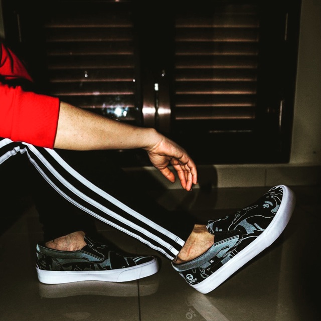 aape slip on