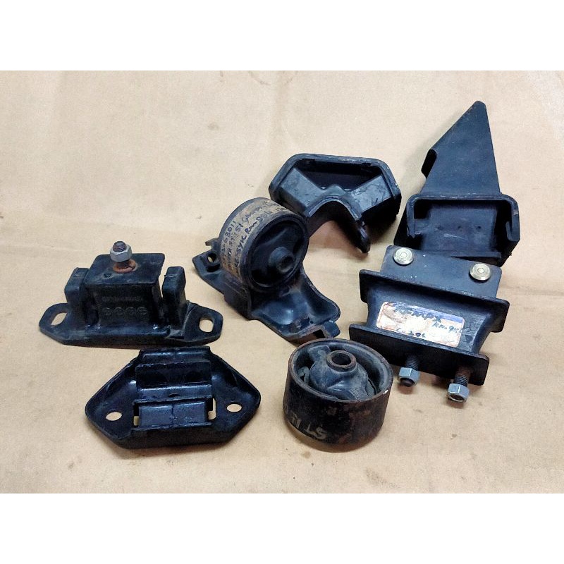 MOUNTING ENGINE/GEARBOX EXHAUST PIPE TOYOTA COROLLA KE20 KE30 ST150