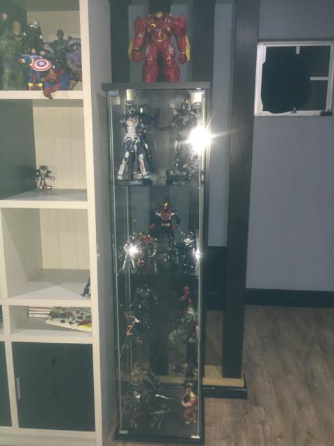  READY STOCK IKEA  DETOLF RAK  KACA  RAK  DISPLAY HELMET 2019 