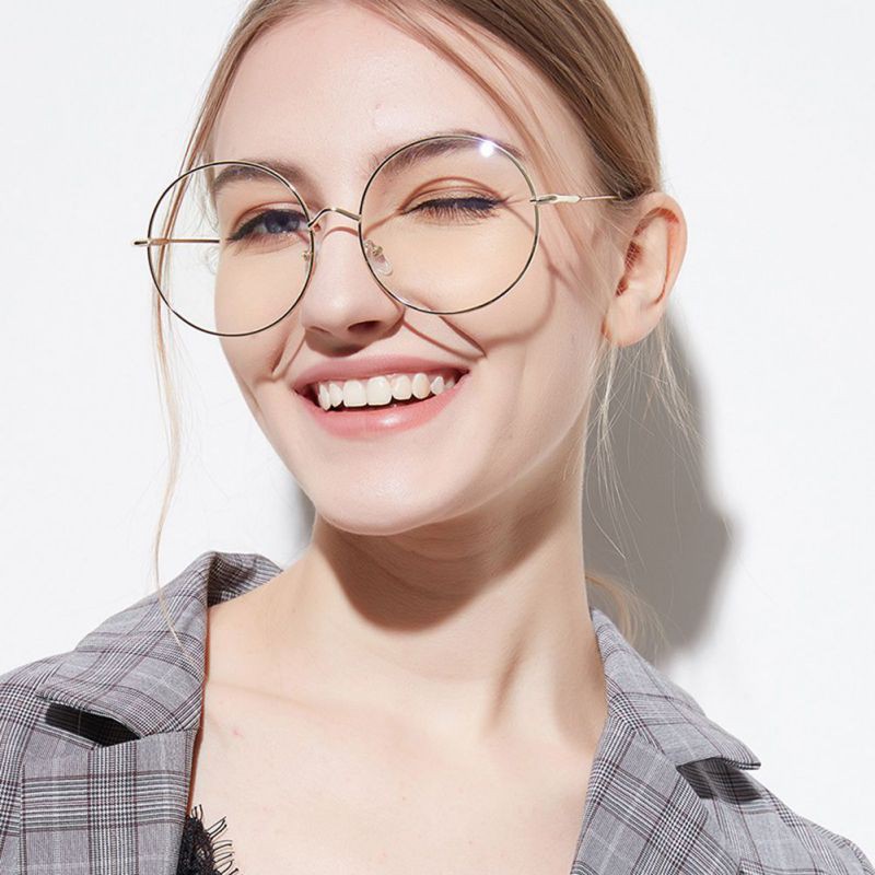 round glasses style