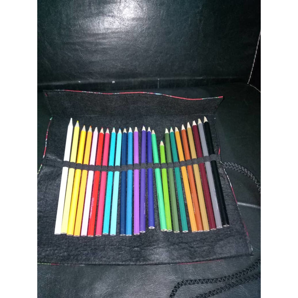 COLOUR PENCIL  ROLL PENCIL WARNA  ROLL 26PCS TIDAK TERMASUK 