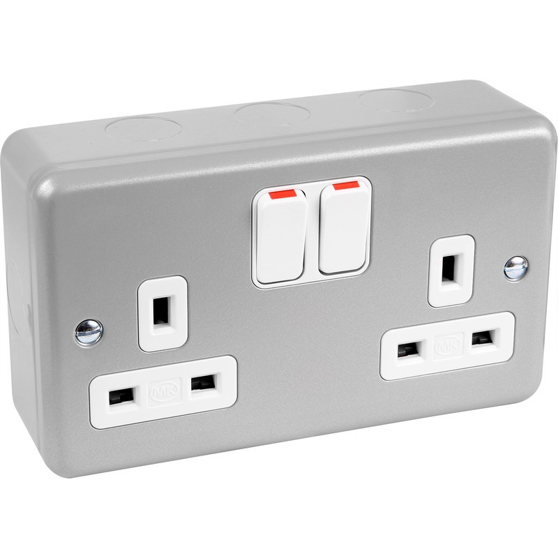 MK 2 Gang 13A Shuttered Switched Outlet / Double Metal Clad | Shopee ...