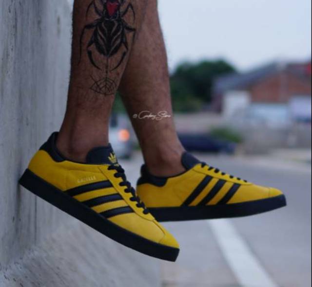 yellow adidas gazelle mens