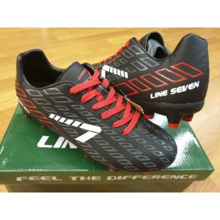 line 7 football boots