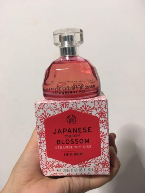 Japanese cherry blossom strawberry best sale kiss eau de toilette