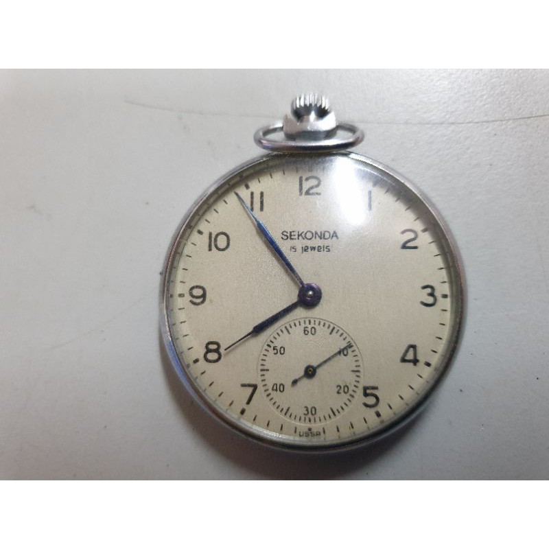 wind up pocket watch