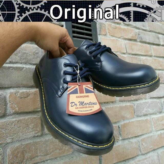 dark blue dr martens