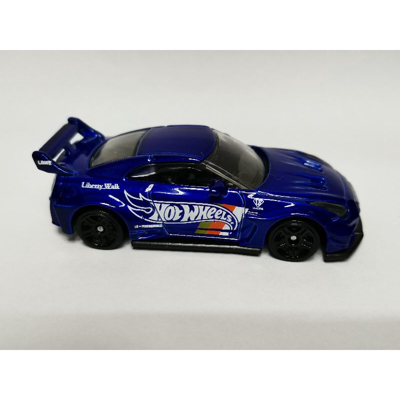 Hotwheels Nissan Skyline GTR R35 LBWK, rivet. | Shopee Malaysia