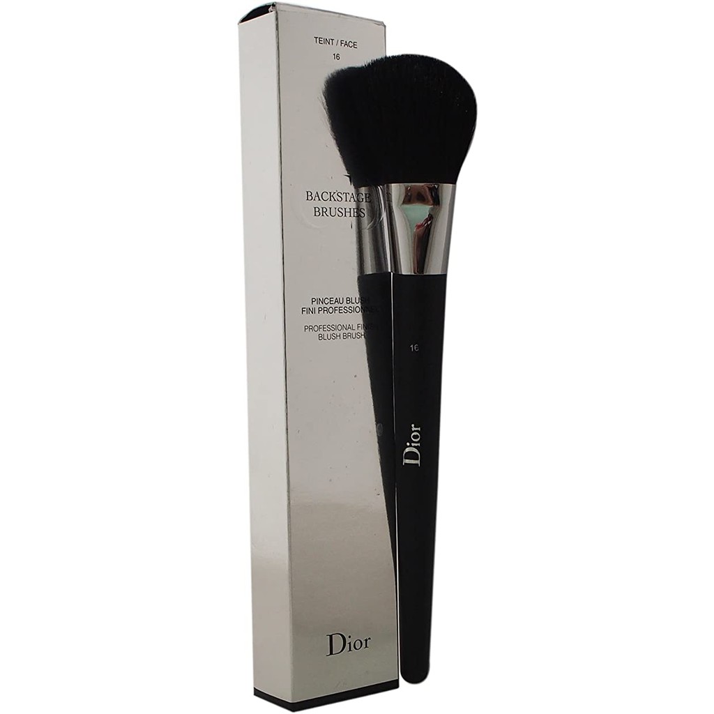 dior blush brush