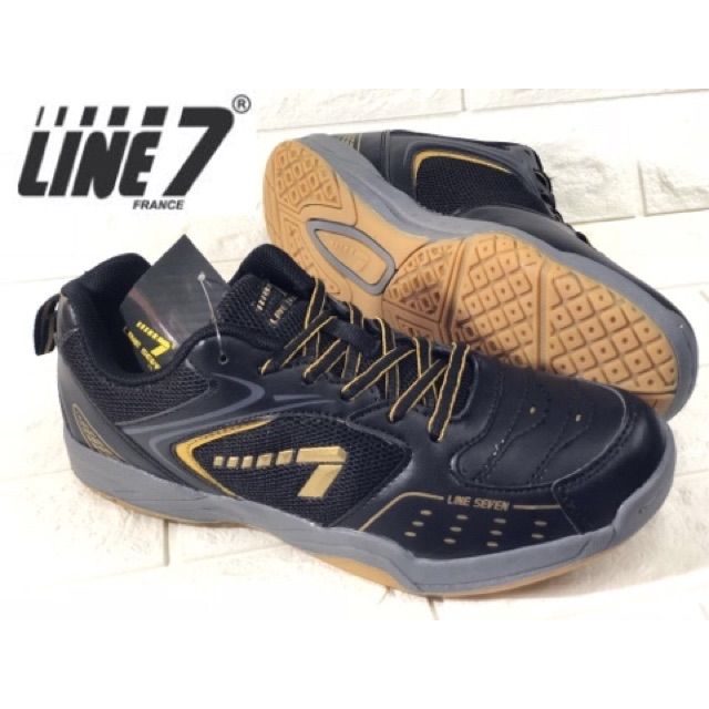line 7 badminton shoes