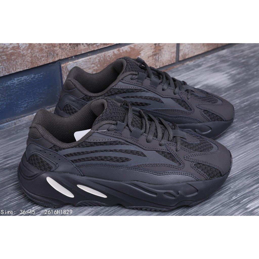 new yeezy 700 black