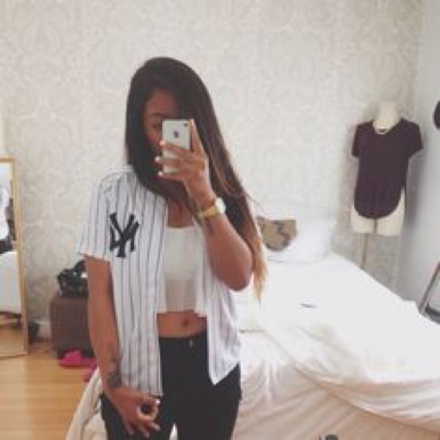 yankees jersey outfit