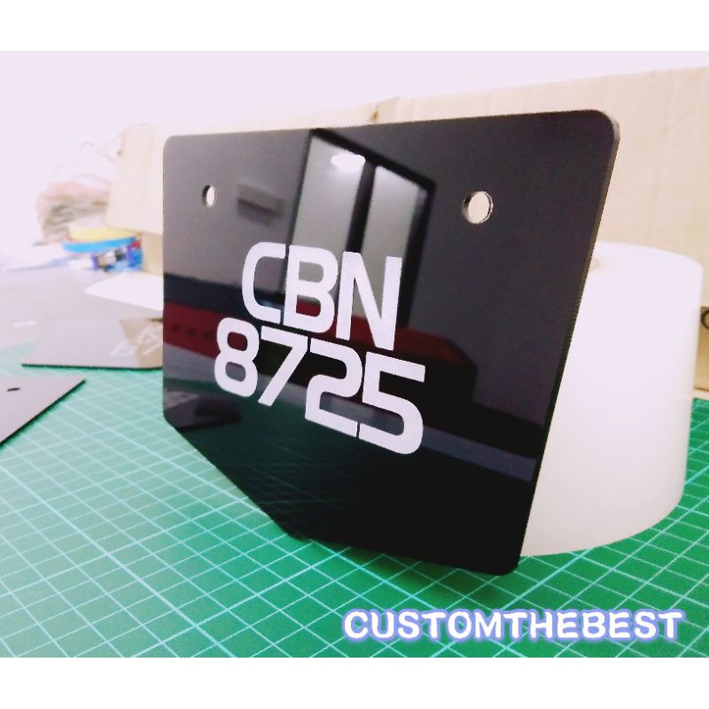 NUMBER PLATE MOTOR 2D (TULISAN DALAM) HAN FONT DESIGN