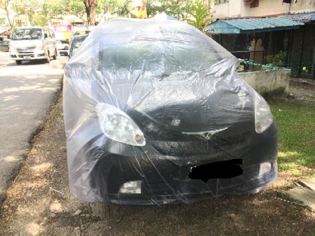 plastik tutup kereta