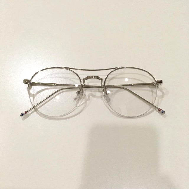 clear glass eyewear