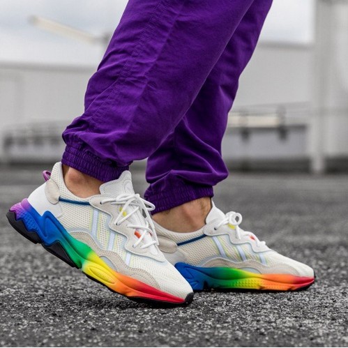 adidas original ozweego pride