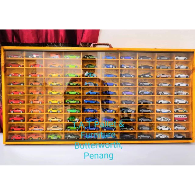 100 SLOT HOT WHEELS DISPLAY RACK (FOR 