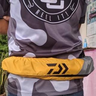 Daiwa Df 2709 Auto Inflatable Life Jacket Waist Type Shopee Malaysia