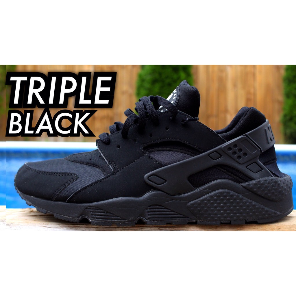 nike huarache triple black