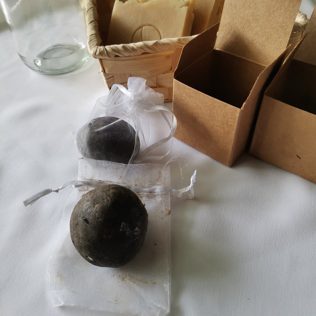 Lemongrass & Peppermint Solid Shampoo Ball