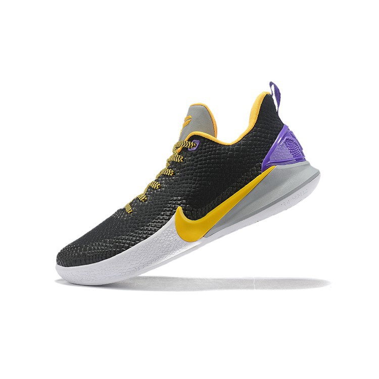 nike kobe 12 womens white