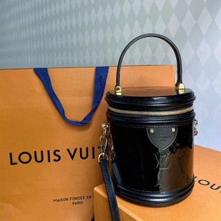 louis for tong handbags