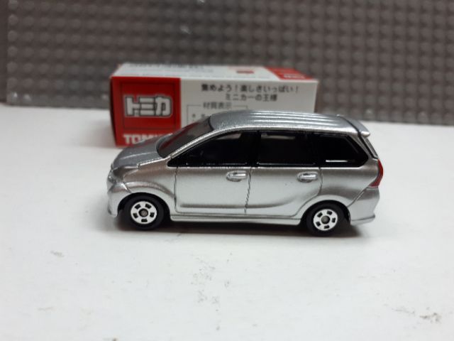 toyota avanza toy car