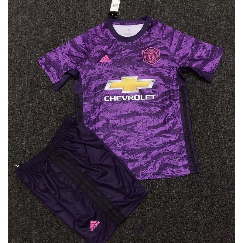 man utd purple goalkeeper kit