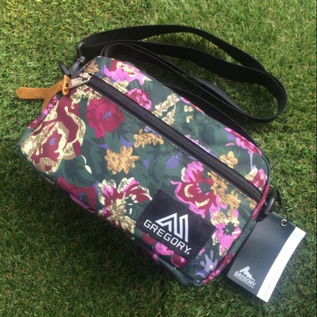 gregory floral sling bag