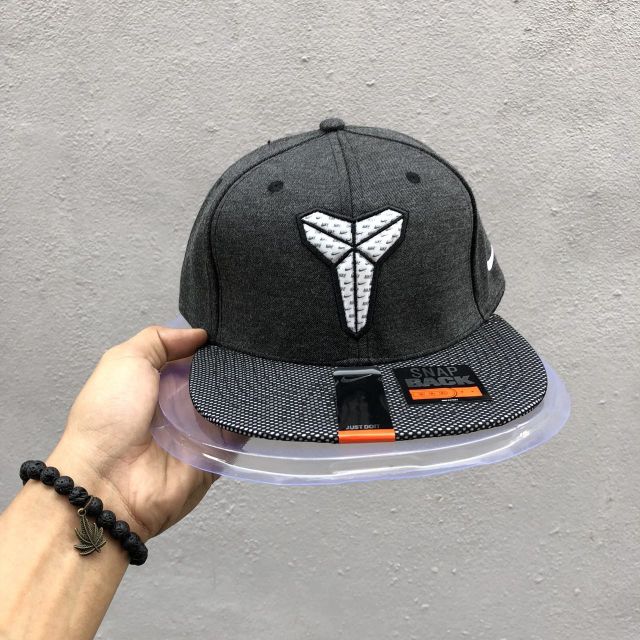 kobe nike hat