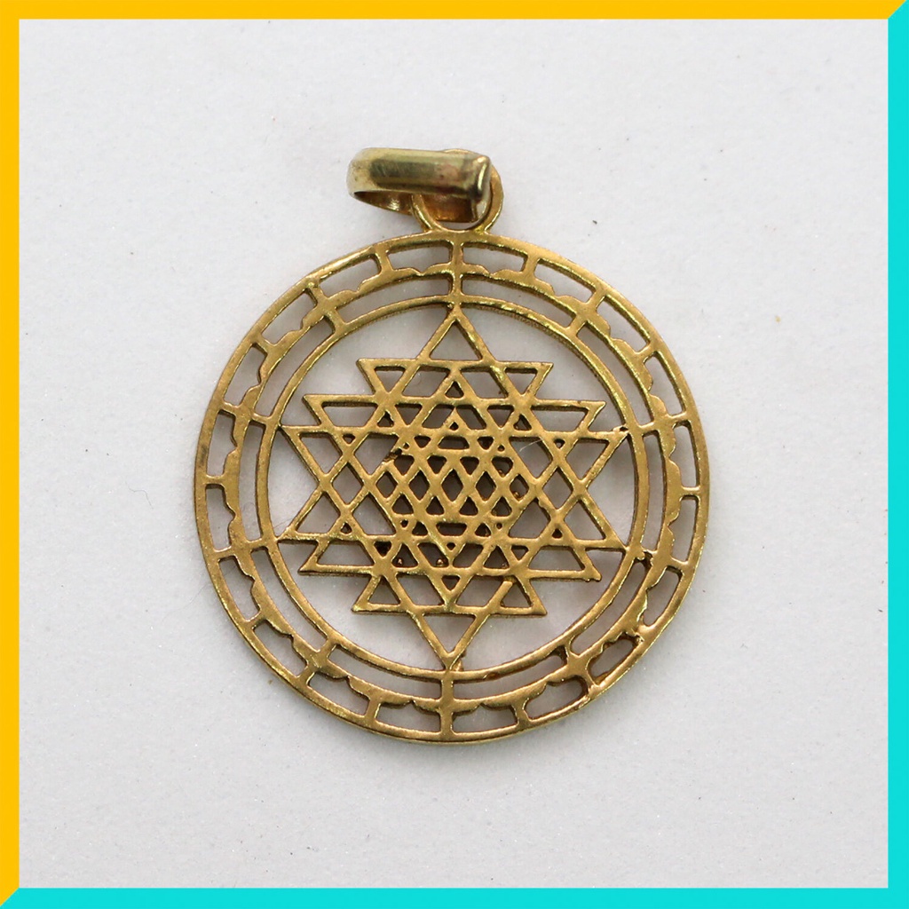 Ashtadhatu (8 Metals) - Shri Yantra/Shree Yantram Locket Pendant for ...