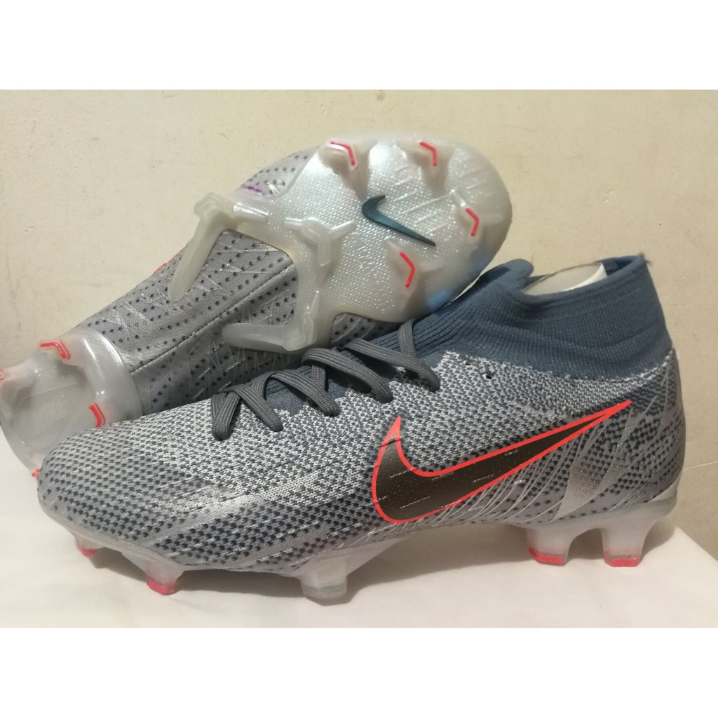Nike Men 'CR7 Mercurial Superfly VI Pro FG Soccer Cleats.