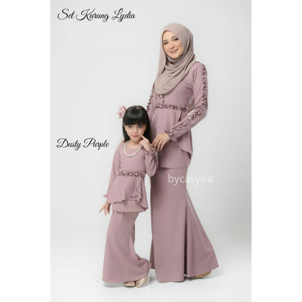 Ibu anak baju orange