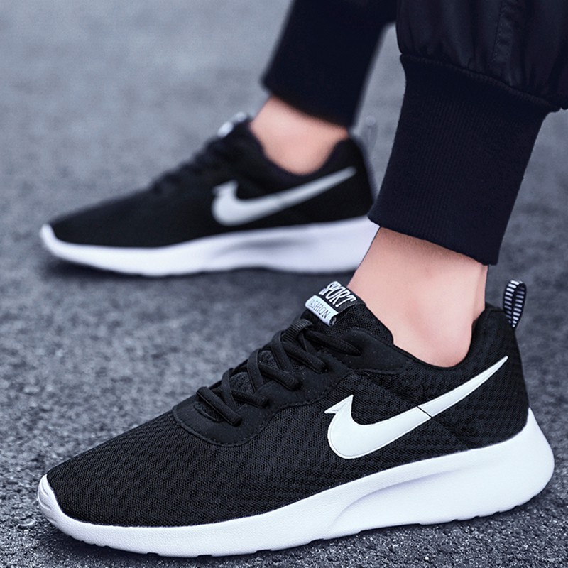 sports shoes running nike