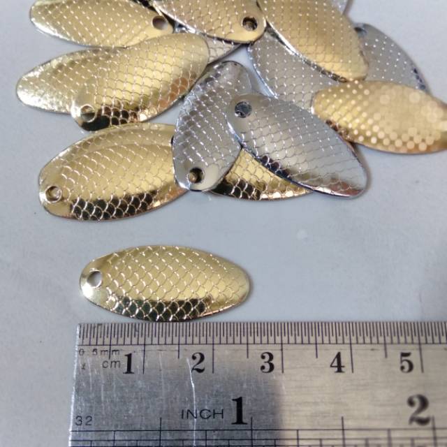 Willow Blade fish scale type /fishing outdoor/umpan