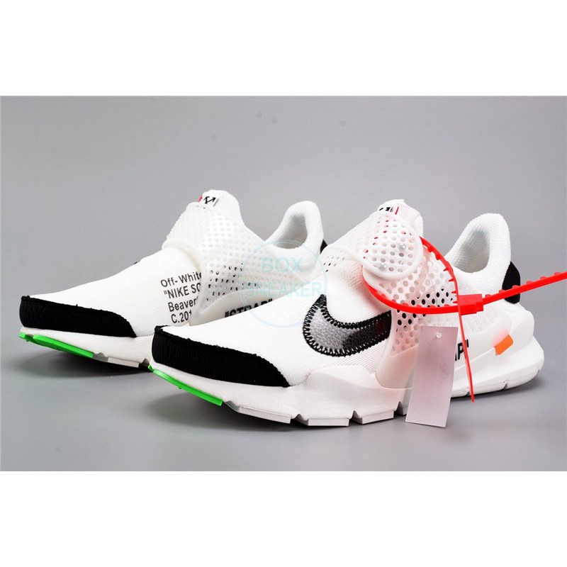 sock dart off white