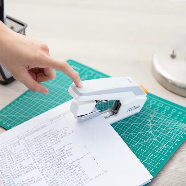 DELI 0371 EFFORTLESS POWER SAVING HEAVY DUTY OFFICE STAPLER | Shopee Malaysia
