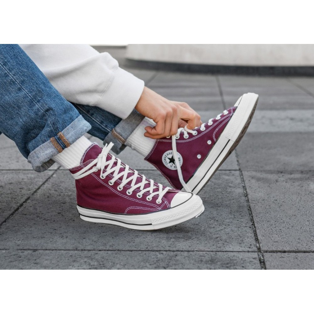 wine red converse