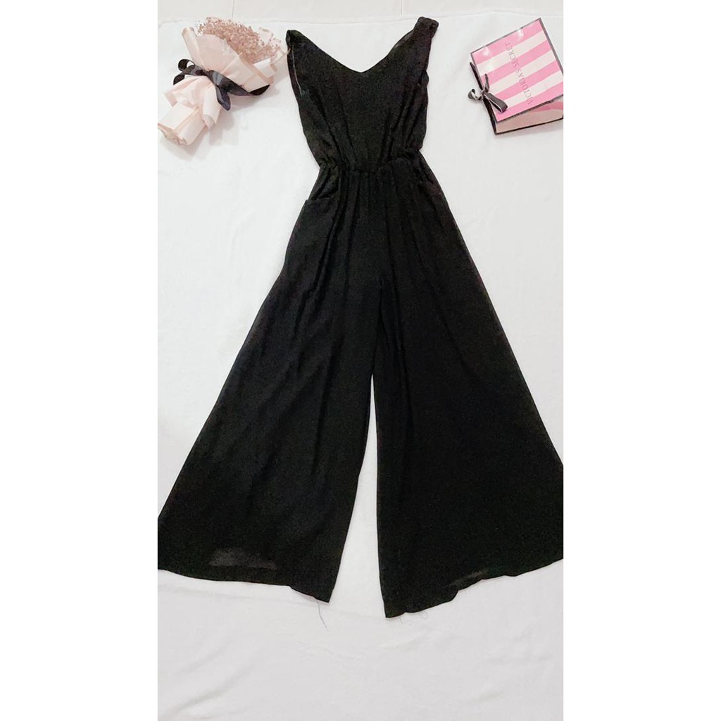 READY STOCK! Jumpsuit Korean style high waist off-shoulder tube top beach trousers chiffon连体裤韩版高腰气质一字肩抹胸沙滩长裤雪纺