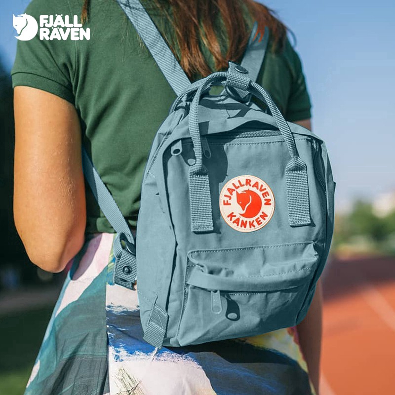 is the fjallraven kanken waterproof