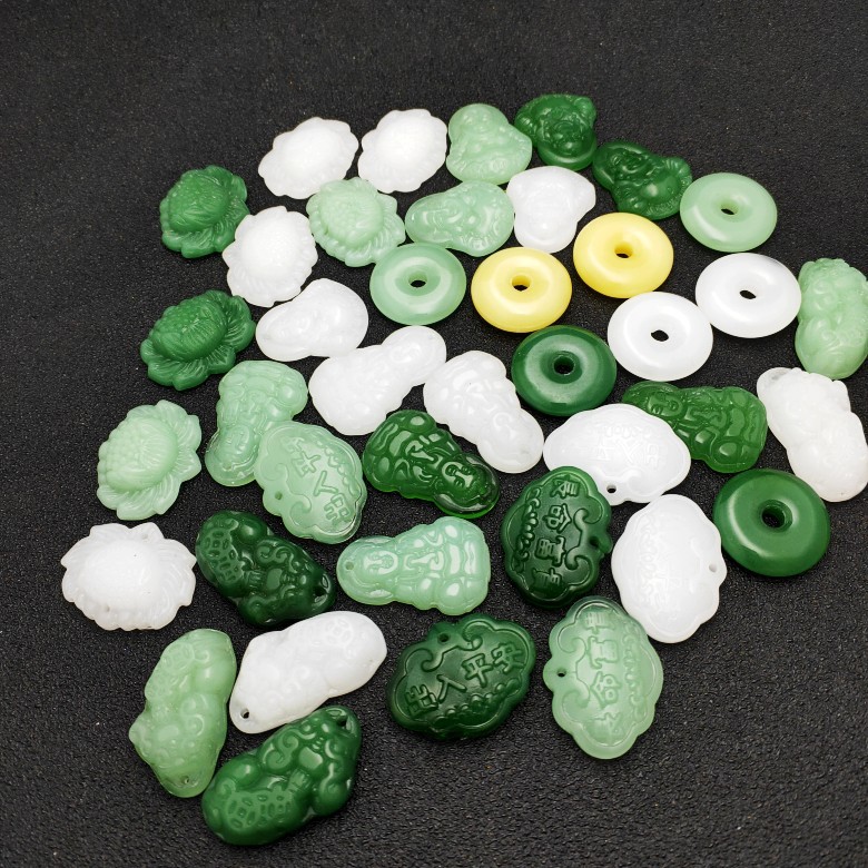 【Murah】Green Jade Clasp Pendant Peace Buckle Pendant Necklace GuangYin /Lock/ Buddha /Pixiu