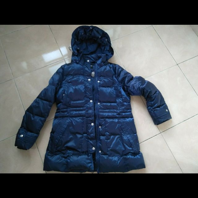 Winter time winter jacket free vacuum seal bag